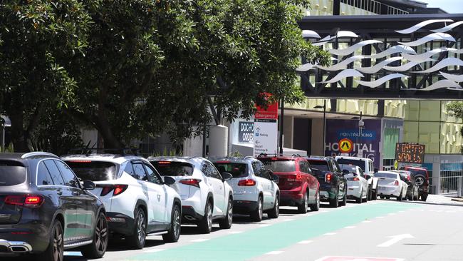 Cars queuing outside Gold Coast University Hospital car park. Picture: Glenn Hampson