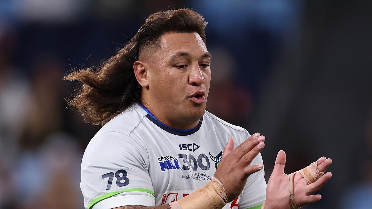 SYDNEY, AUSTRALIA - JUNE 25: Josh Papalii of the Raiders warms up prior to the round 17 NRL match between the Sydney Roosters and Canberra Raiders at Allianz Stadium on June 25, 2023 in Sydney, Australia. (Photo by Cameron Spencer/Getty Images)