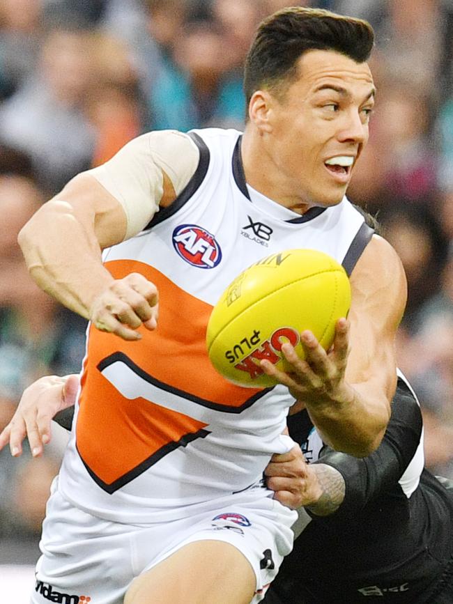 Dylan Shiel in action for the Giants.