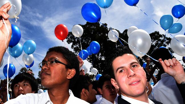 Glenwood High School’s Year 12 students release balloons at graduation.