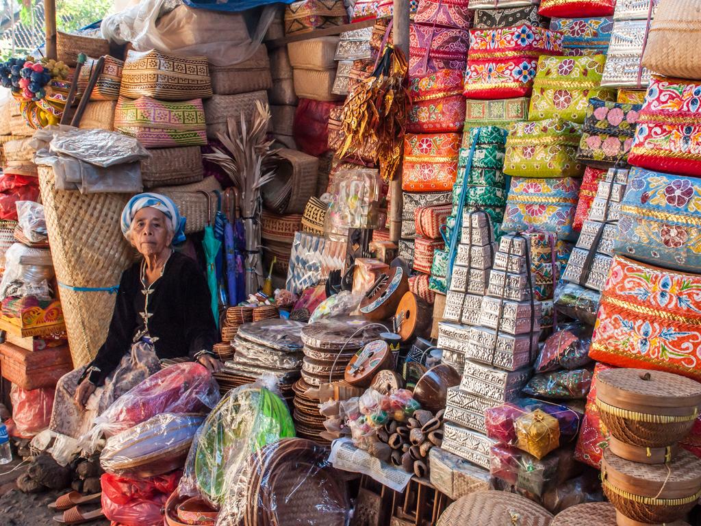 <h2><strong>Trawl the Ubud Art Market</strong></h2><p>That hard-earned pocket money goes a long way at Ubud's traditional daily market, Pasar Seni Ubud, also known as the Ubud Art Market. Located opposite the Puri Saren Ubud Royal Palace, you can pick up everything from handmade woven bags to kites for a bargain. You can browse on your own or hop on a curated shopping tour which can take you to various shopping malls and art markets.</p><p class="button-common"><a title="https://www.viator.com/en-AU/tours/Seminyak/Bali-Ubud-Art-Market-and-Temple-Tour-with-Sunset-view/d34198-109144P12" href="https://www.viator.com/en-AU/tours/Seminyak/Bali-Ubud-Art-Market-and-Temple-Tour-with-Sunset-view/d34198-109144P12" target="_blank" data-cta="https://www.viator.com/en-AU/tours/Seminyak/Bali-Ubud-Art-Market-and-Temple-Tour-with-Sunset-view/d34198-109144P12" data-editable="true">Book here</a></p>