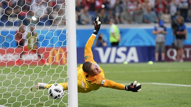 Jordan Pickford couldn’t stop Tunisia equalising in the 35th minute.