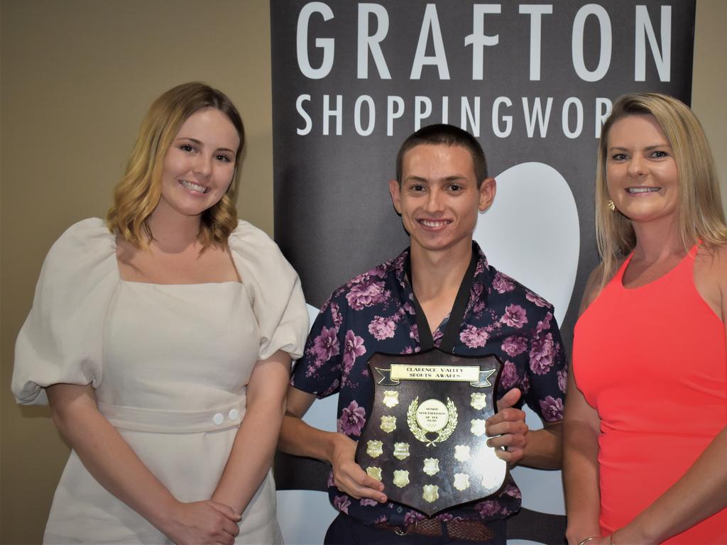 Clarence Valley Senior Sportserson of the Year Mitch Christiansen with Grafton Shoppingworld's Lauren Duguid and Chrystal Davies at the 2020 Clarence Valley Sports Awards at Grafton District Services Club on Saturday, 14th November, 2020. Photo Bill North / The Daily Examiner