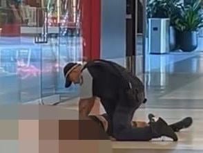 Incident at Bondi Junction Westfields. Reports of people stabbed and Police shooting an offender