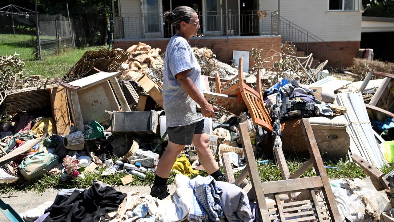 Duża firma ubezpieczeniowa „poniosła porażkę” dla ofiar powodzi