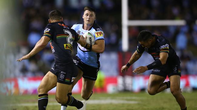 SYDNEY, AUSTRALIA - APRIL 18: Bronson Xerri of the Sharks runs the ball during the round 6 NRL rugby league match between the Sharks and the Panthers at PointsBet Stadium on April 18, 2019 in Sydney, Australia. (Photo by Jason McCawley/Getty Images)