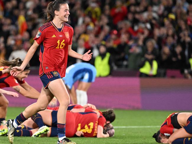 Spanish players at the final whistle. Picture: WILLIAM WEST / AFP.