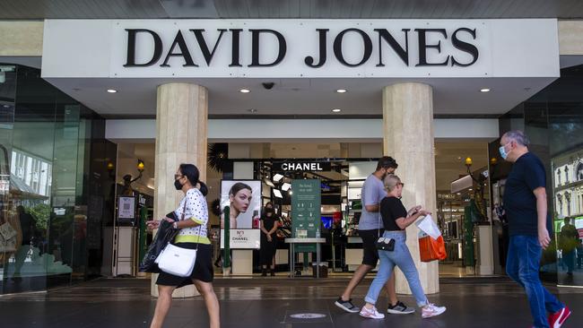 Retail turnover figures released on Monday showed shoppers embarked on a spending spree in department stores during September. Picture: NCA NewsWire / Aaron Francis