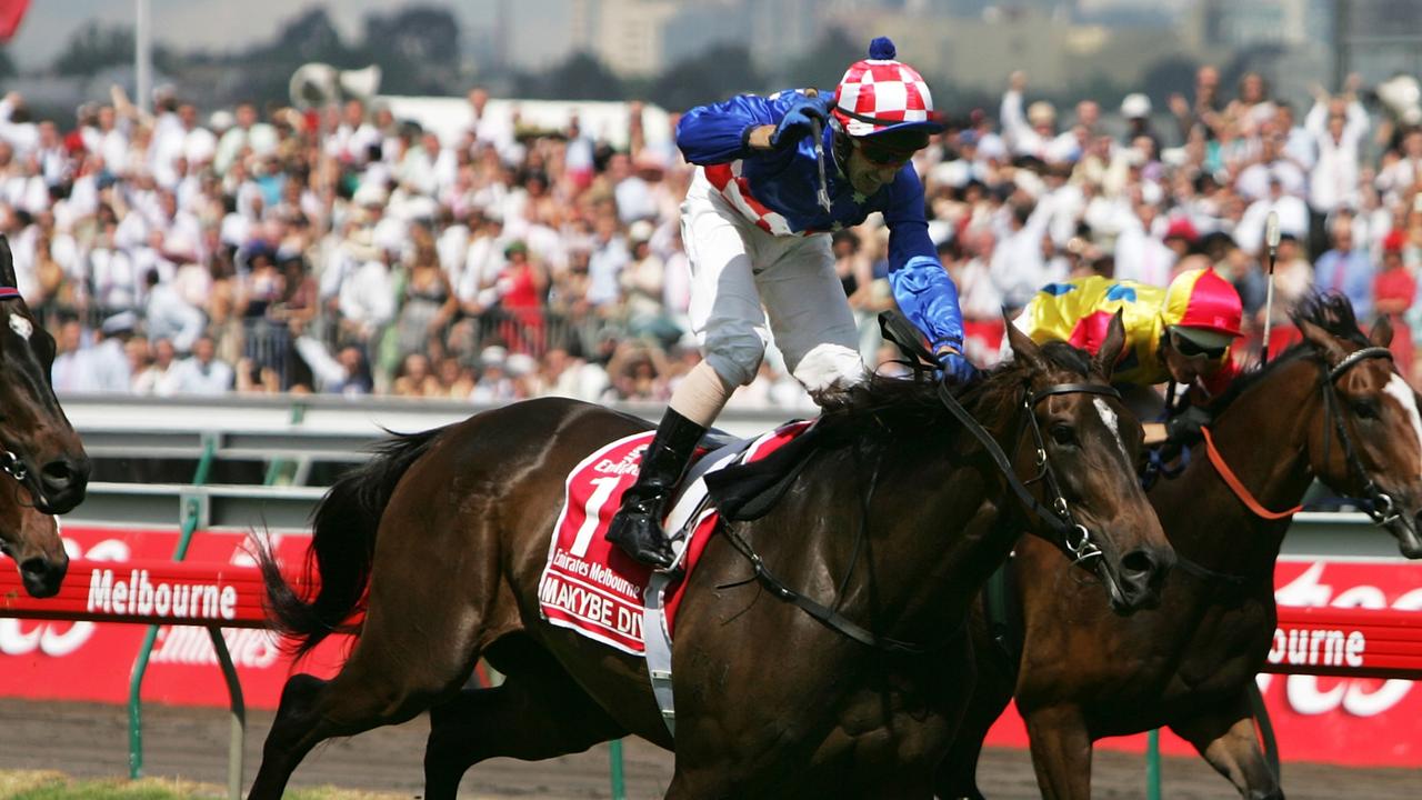 What time does the melbourne cup race track