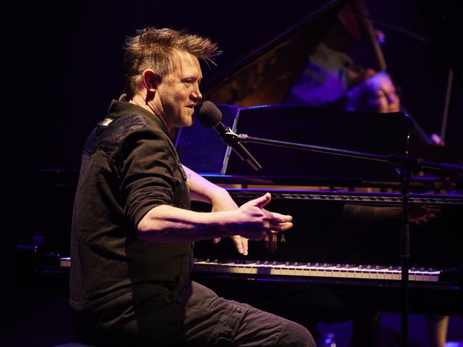 Eddie Perfect in concert. Picture: Claudio Raschella