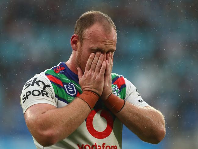 GOLD COAST, AUSTRALIA - SEPTEMBER 05: Matthew Lodge of the Warriors is sent off during the round 25 NRL match between the Gold Coast Titans and the New Zealand Warriors at Cbus Super Stadium, on September 05, 2021, in Gold Coast, Australia. (Photo by Chris Hyde/Getty Images)