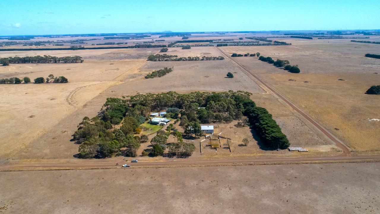 Victorian, Tassie farms snapped up in trio of deals