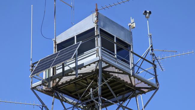 Fire Foresight's system installed at Mt Horror, Tasmania. It uses an AI-powered platform that can detect faint smoke signals in real time, often before they are visible to the naked eye.