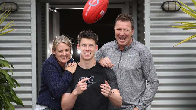 Sam Walsh with parents Jacque and Wayne before last year’s draft. Picture: Alex Coppel. 