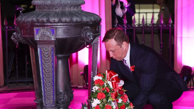 Queensland Premier Steven Miles layed a wreath during the Dawn Service in Brisbane. Picture: NCA NewsWire/Tertius Pickard