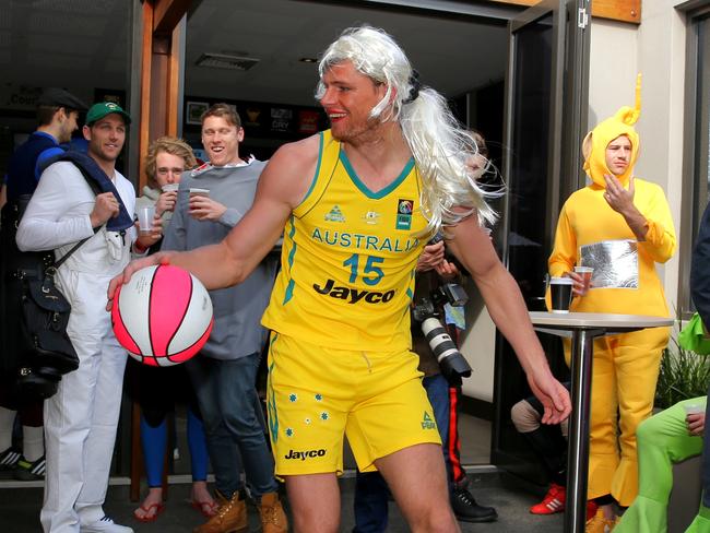 Nathan Vardy as basketballer Sara Blicavs. Picture: Tim Carrafa