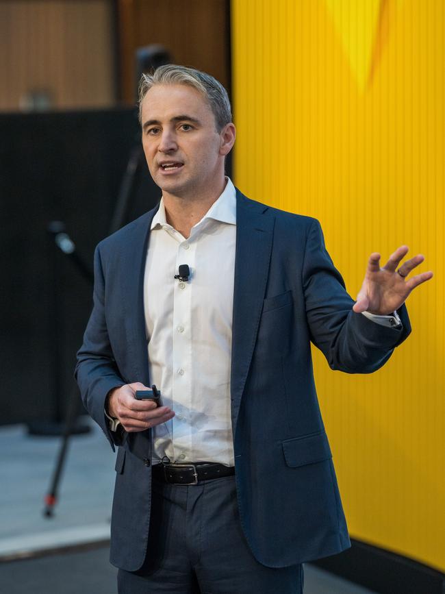 Commonwealth Bank CEO, Matt Comyn, is planning to launch an AI-powered assistant for every customer.