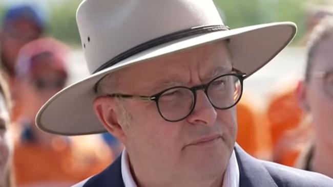 The Prime Minister, Anthony Albanese, is in Rockhampton today with Minister Catherine King, Senator Nita Green and Labor's Candidate for Capricornia, Emily Mawson. Picture: ABC