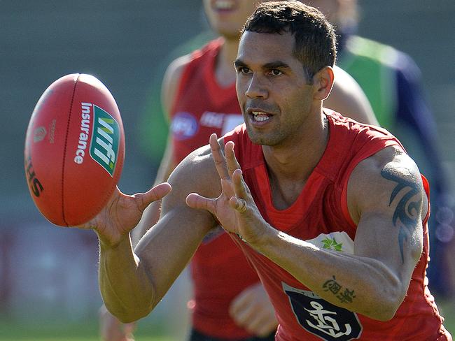 SPORT - Fremantle Dockers train at Fremantle Oval ahead of their clash with Adelaide on Sunday. Photo by Daniel Wilkins. PICTURED- Shane Yarran