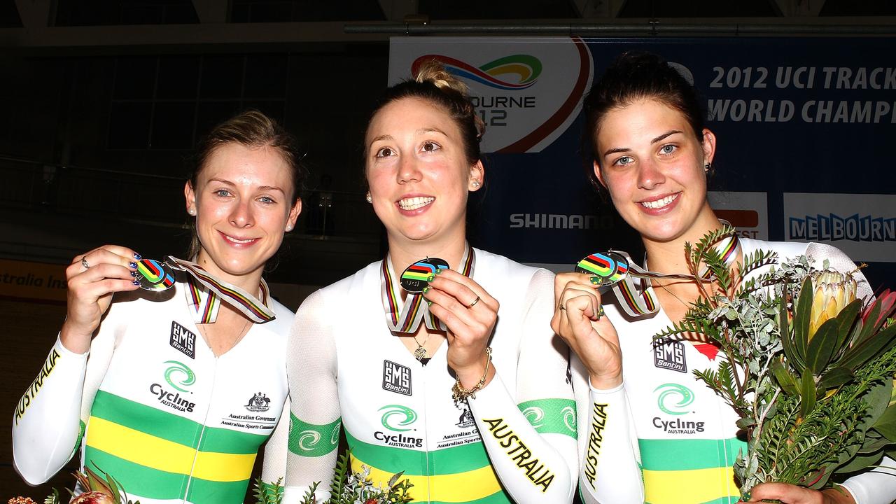 Melissa Hoskins (far right) is being remembered by former teammates. (Photo by Mark Dadswell/Getty Images)