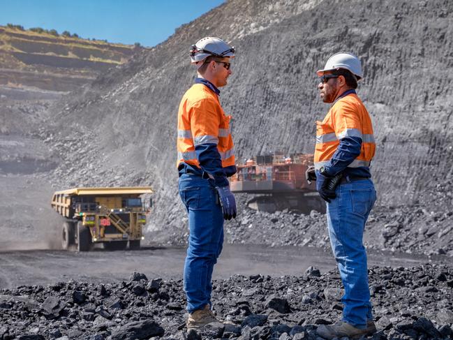 Dispute over casualisation rate in the mining industry before Senate