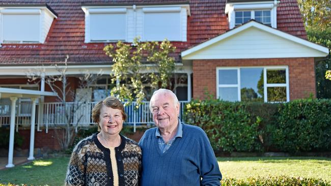 Janine and Ian Prior have lived in Frenchs Forest since 1962 and are letting someone else get a windfall from the suburb’s redevelopment. (AAP IMAGE / Troy Snook)