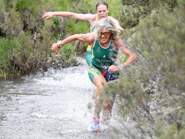 Surfers Paradise Triathlon Club coach Jenny Alcorn won the 55-59 women's age category at the ITU Cross Tri World Championships at Lake Crackenback. Picture credit: Delly Carr