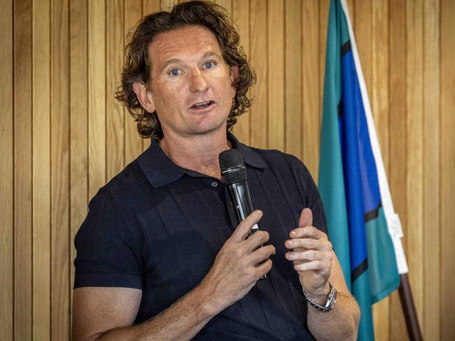 AFL legends James Hird and David Glascott speaking at an event for Fifthqtr Foundation. Picture: Jake Nowakowski