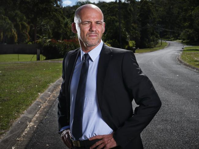 Detective Inspector Gary Jubelin revisiting Benaroon Drive where William Tyrrell went missing. Picture: Lindsay Moller