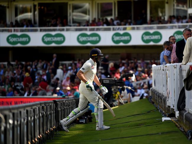 LONDON, ENGLAND - AUGUST 15: Jos Buttler of England leaves the field after being dismissed by Peter Siddle of Australia during day two of the 2nd Specsavers Ashes Test match at Lord's Cricket Ground on August 15, 2019 in London, England. (Photo by Gareth Copley/Getty Images)