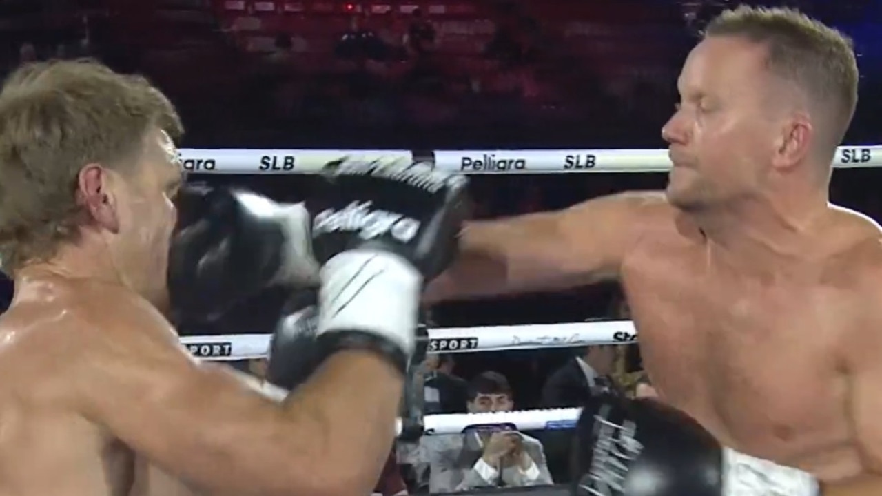 Film z meczu bokserskiego Ken Cornes vs. Nathan Brown, skróty, aktualizacje na żywo, wyniki, Anthony Rocca KOs Corey McKernan