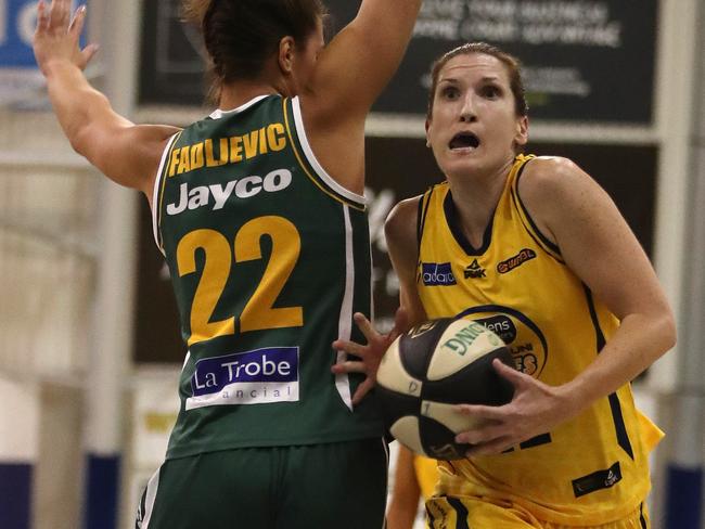 Belinda Snell lets her actions on the court do the talking.