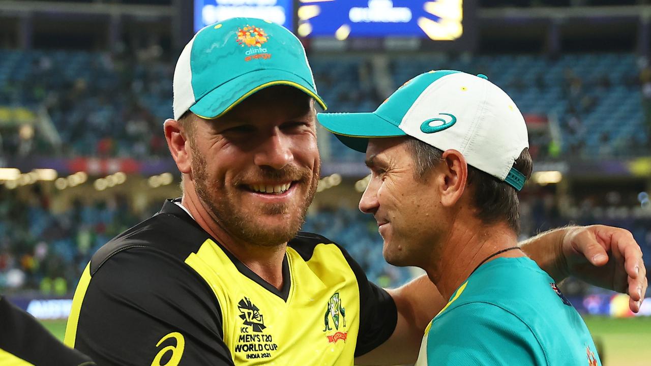 Australia memenangkan Piala Dunia T20;  posisi Justin Langer sebagai pelatih;  berita, pembaruan