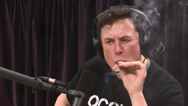 Tesla CEO Elon Musk appeared to smoke marijuana during a lengthy interview with comedian Joe Rogan that covered topics ranging from the dangers of artificial intelligence to the CEO's use of Twitter. Picture: THE JOE ROGAN EXPERIENCE