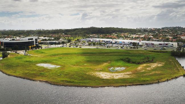 The 5.4ha slab of land that fronts Lake Orr at Varsity Lakes and backs on to the southern portion of Bermuda St is for sale. Picture: Glenn Hampson