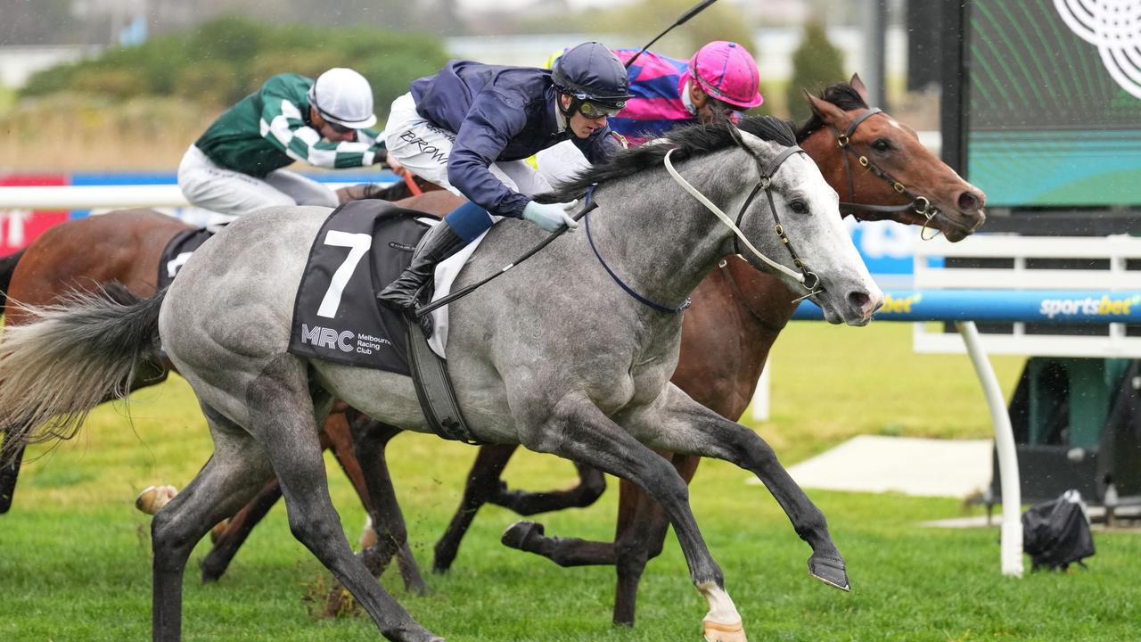 Attention on luck to boost Caulfield Guineas hopes