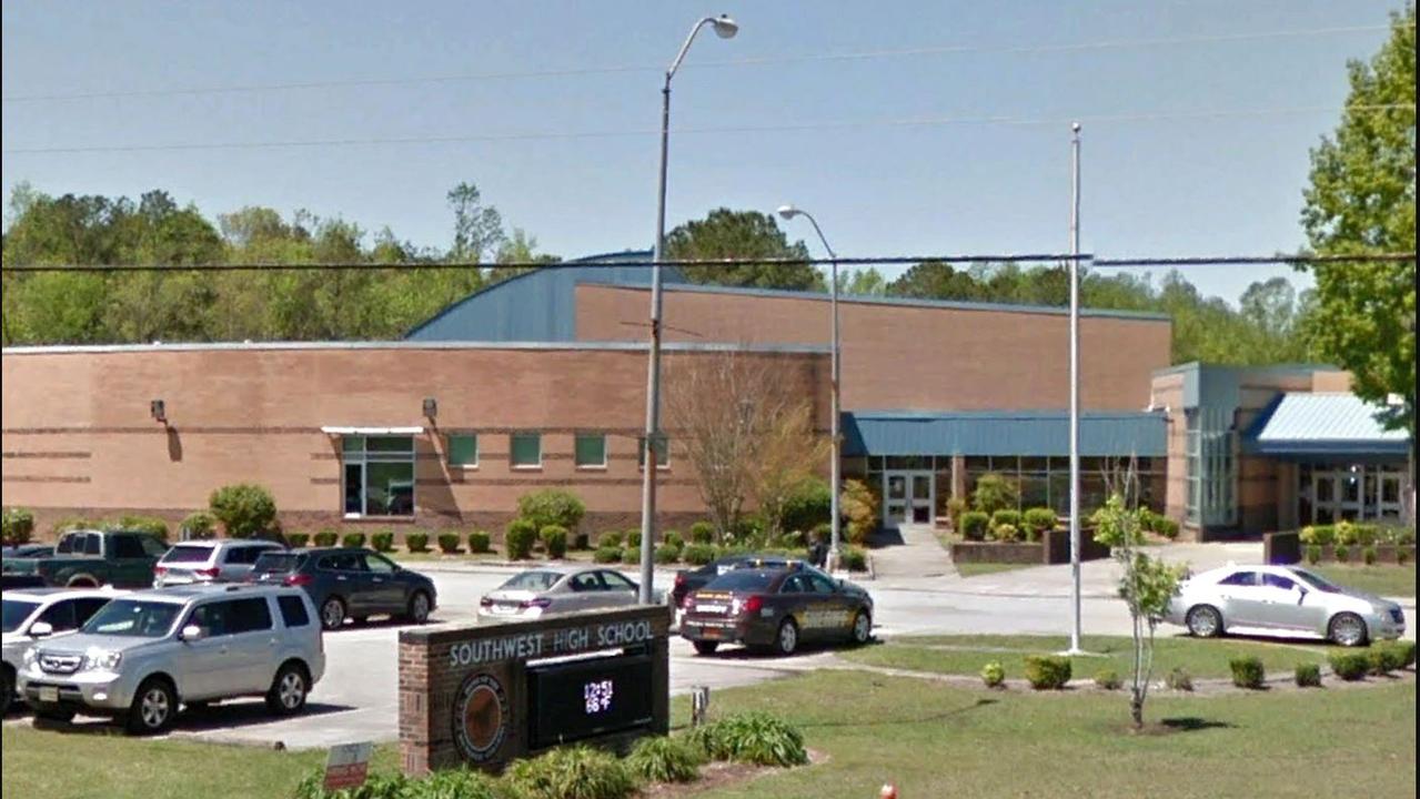 North Carolina high school teacher resigns after calling students ...