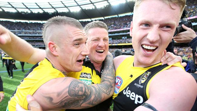 Damien Hardwick with Dustin Martin and Josh Caddy. Picture: Michael Klein