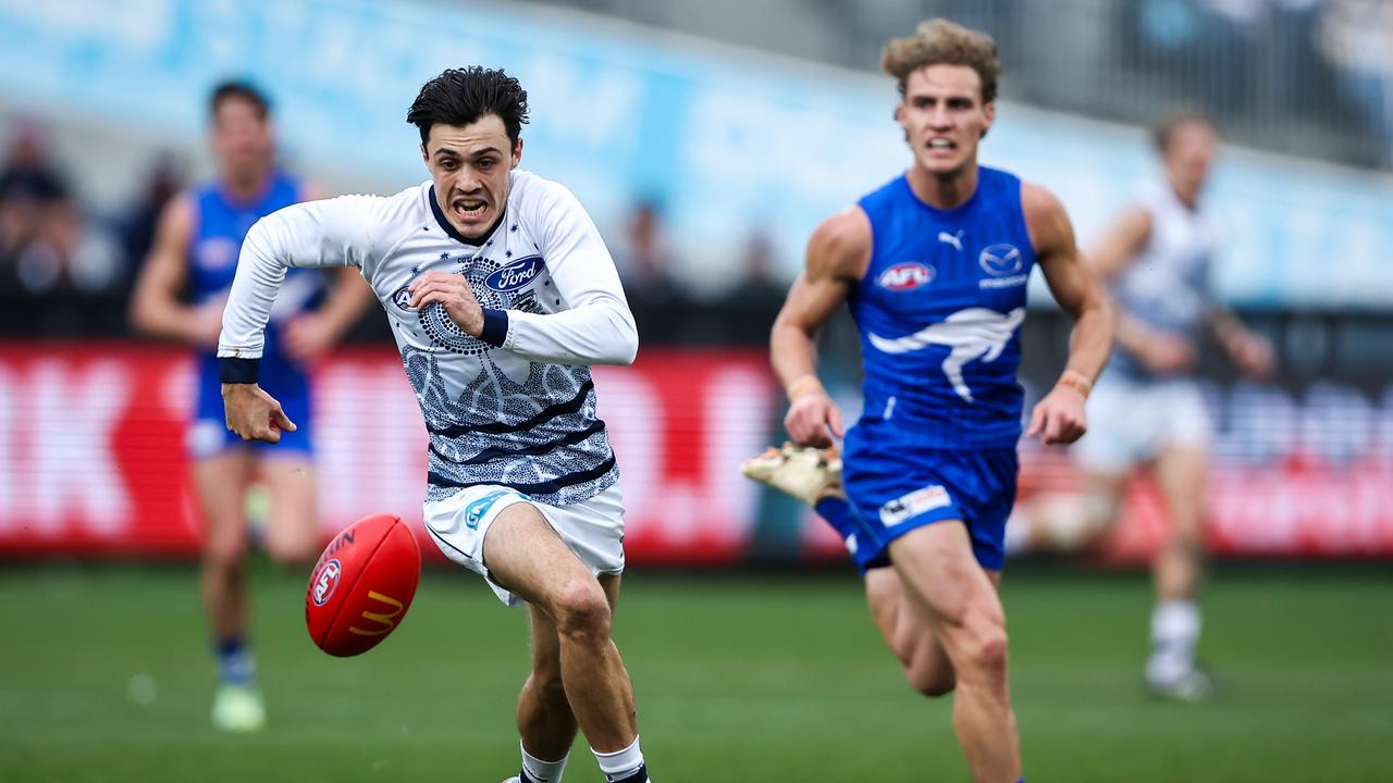 GEELONG, AUSTRALIA - JULY 09: Brad Close of the Cats in action during the 2023 AFL Round 17 match between the Geelong Cats and the North Melbourne Kangaroos at GMHBA Stadium on July 9, 2023 in Geelong, Australia. (Photo by Dylan Burns/AFL Photos via Getty Images)