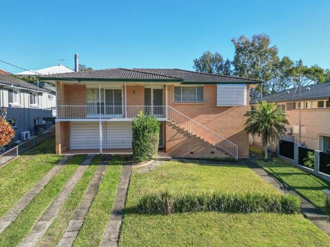 Despite requiring some updating, 24 Ferol St, Coorparoo, has been kept in good condition.