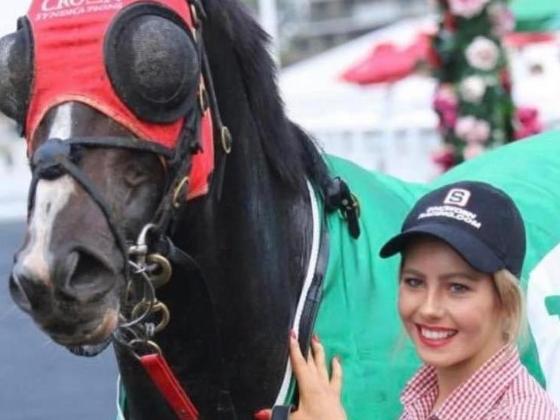 Taylor Ratten with Group 1 winning horse 'Mazu' at the Doomben 10,000 in Brisbane 2022.