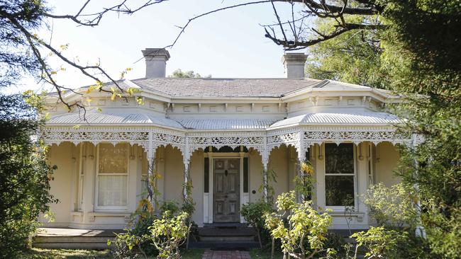 Currajong House was set to be demolished despite huge community support to save it. Picture by Wayne Taylor.