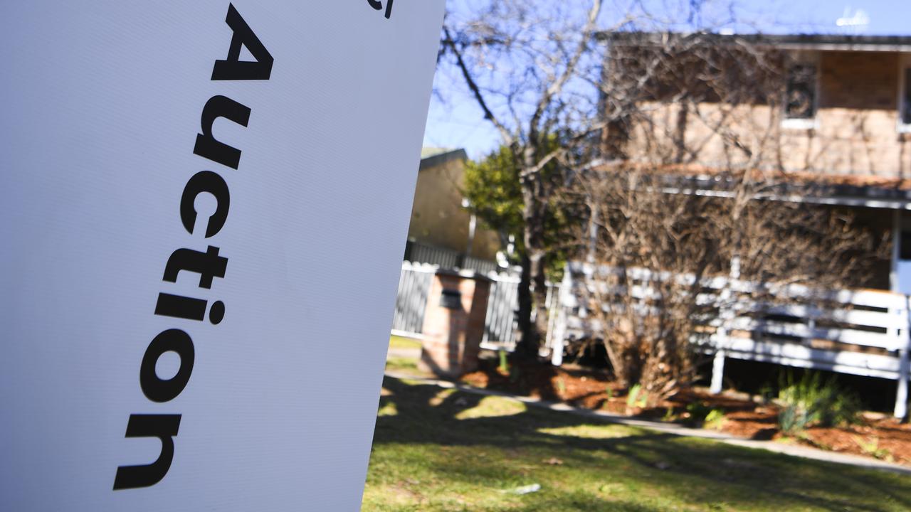 Competition in Australia’s home loan lending market is heating up. Picture: Lukas Coch/AAP.