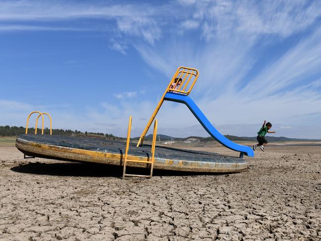 But the lake, near Tamworth, is down to under one per cent capacity. Will Irwin at the Lake Keepit pontoon. Picture: Paul Mathews