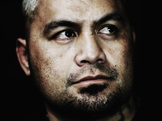 AUCKLAND, NEW ZEALAND - SEPTEMBER 03: (EDITORS NOTE: This image has been desaturated.) Mark Hunt poses during the UFC Fight Night media session at SKY TV Gym on September 3, 2014 in Auckland, New Zealand. (Photo by Hannah Peters/Getty Images)