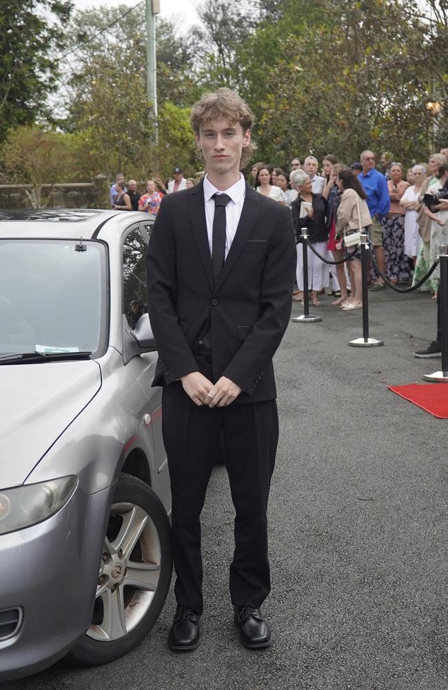 Students arriving in style for the 2024 Glasshouse Christian College formal at Flaxton Gardens.