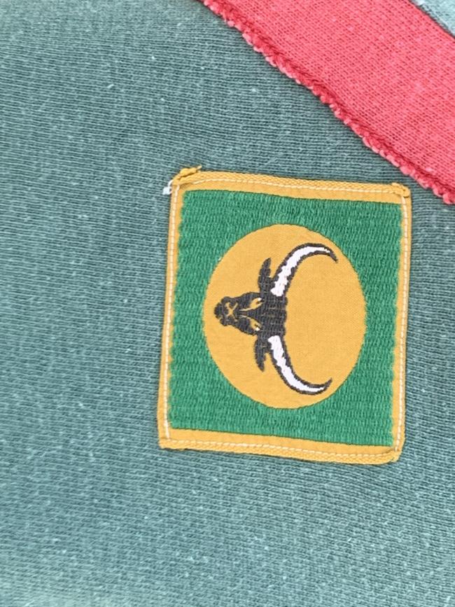 The NT crest worn by the rep side against France in 1960.