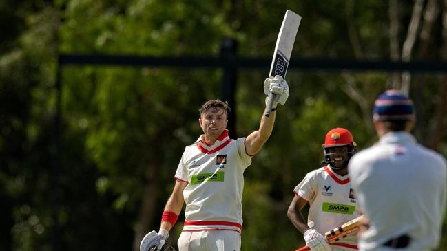 Harrish Kannan and Michael Wallace centuries