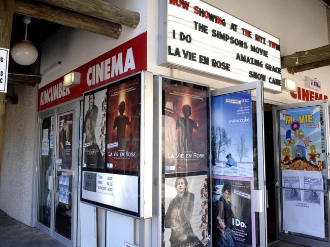 The Ritz Cinema Kincumber before it closed in 2007.