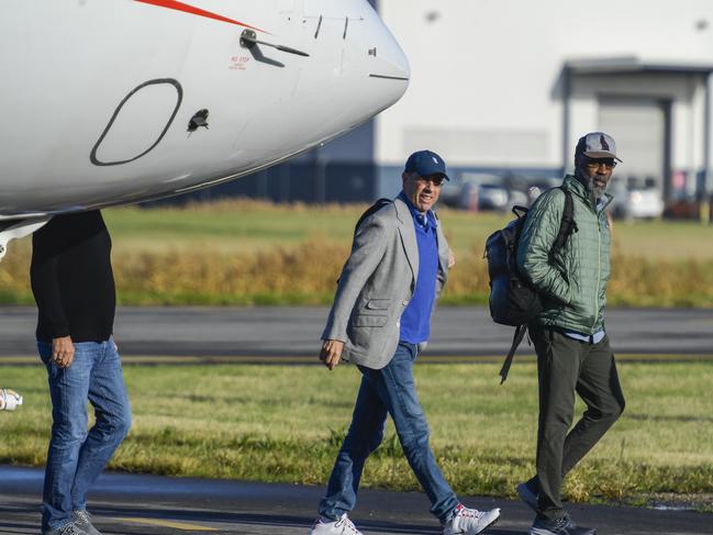 ADELAIDE, AUSTRALIA - NewsWire Photos - JUNE 20, 2024: US comedian Jerry Seinfeld has arrived in Adelaide.Picture: NewsWire / Roy VanDerVegt